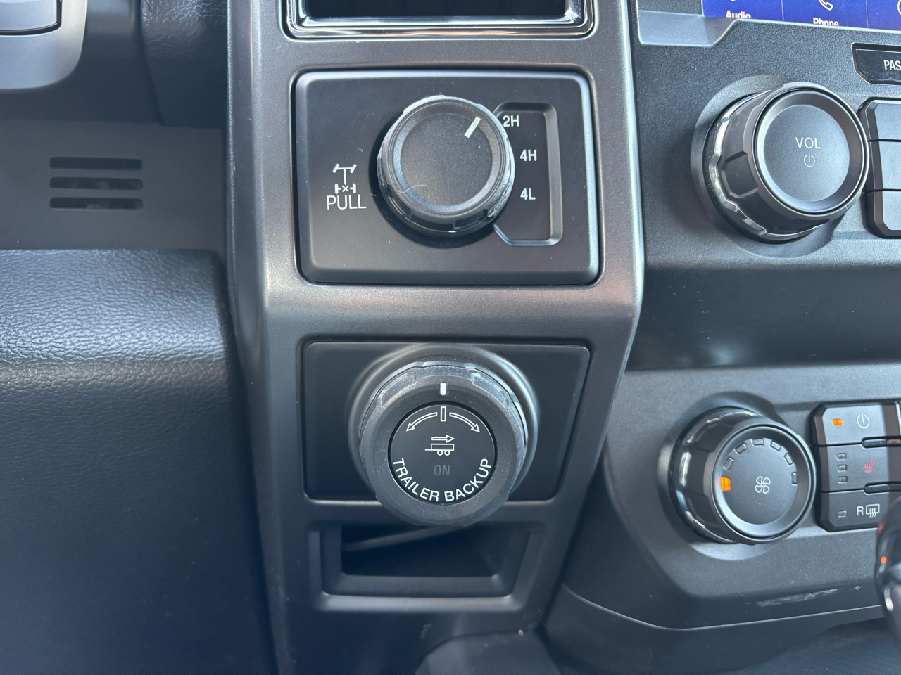 Ford F-150 XLT 4WD SuperCab 6.5' Box 2019