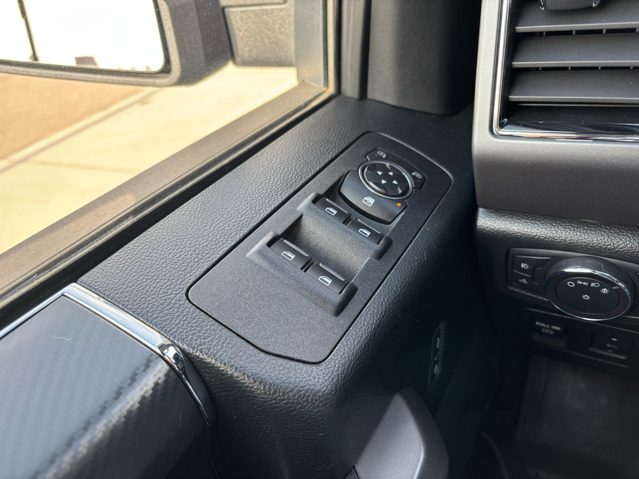 Ford F-150 XLT 4WD SuperCab 6.5' Box 2019