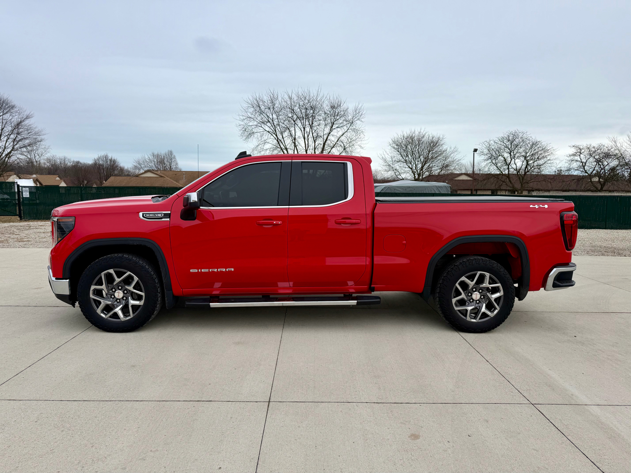 GMC Sierra 1500 4WD Double Cab 147" SLE 2022