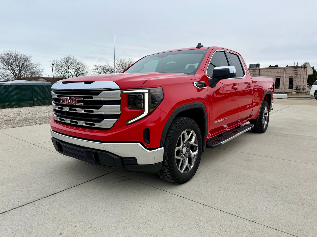 GMC Sierra 1500 4WD Double Cab 147" SLE 2022