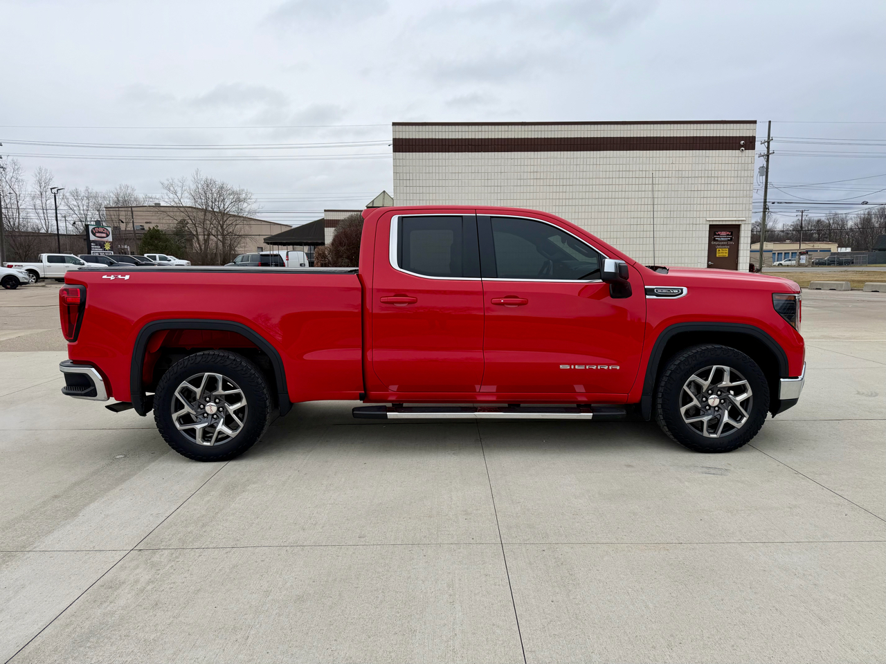 GMC Sierra 1500 4WD Double Cab 147" SLE 2022