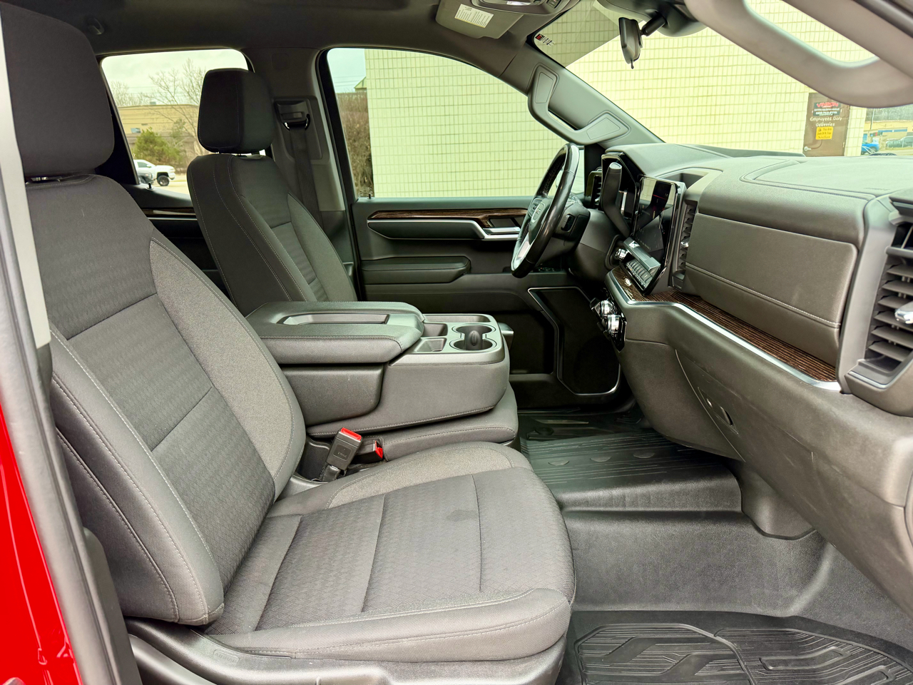 GMC Sierra 1500 4WD Double Cab 147" SLE 2022