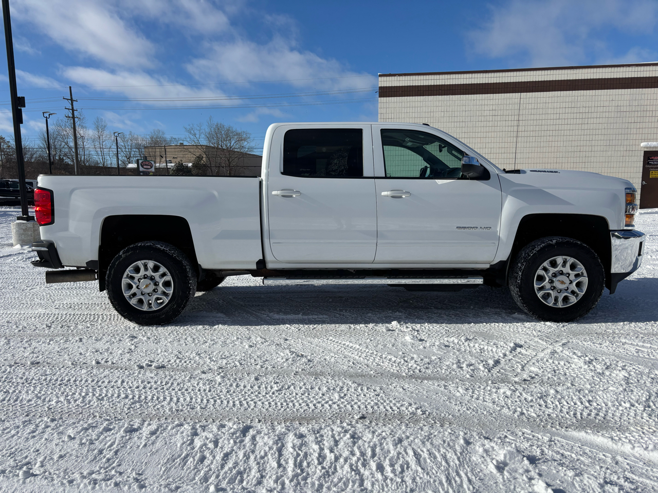 Chevrolet Silverado 2500HD 4WD Crew Cab 153.7" LT 2018
