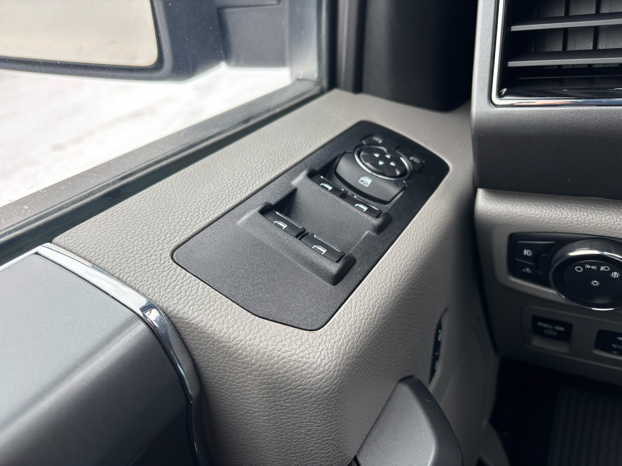 Ford F-150 XLT 4WD SuperCrew 5.5' Box 2018