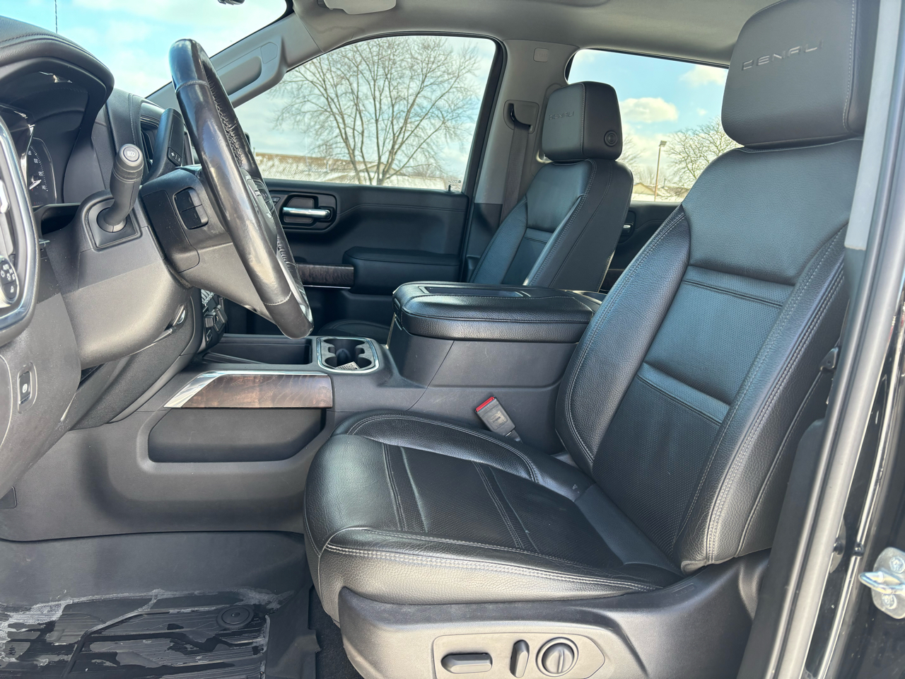 GMC Sierra 1500 4WD Crew Cab 147" Denali 2020