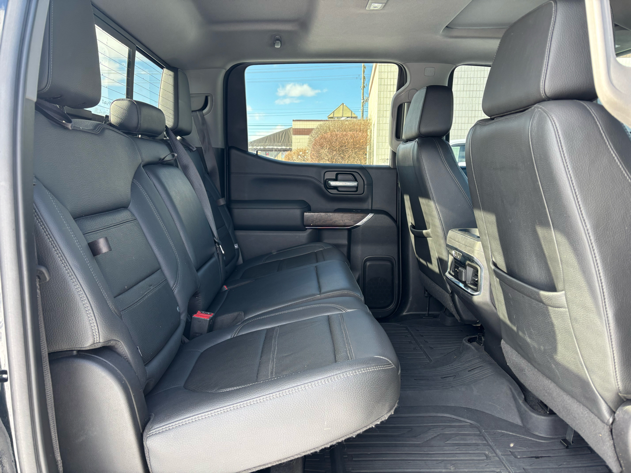 GMC Sierra 1500 4WD Crew Cab 147" Denali 2020