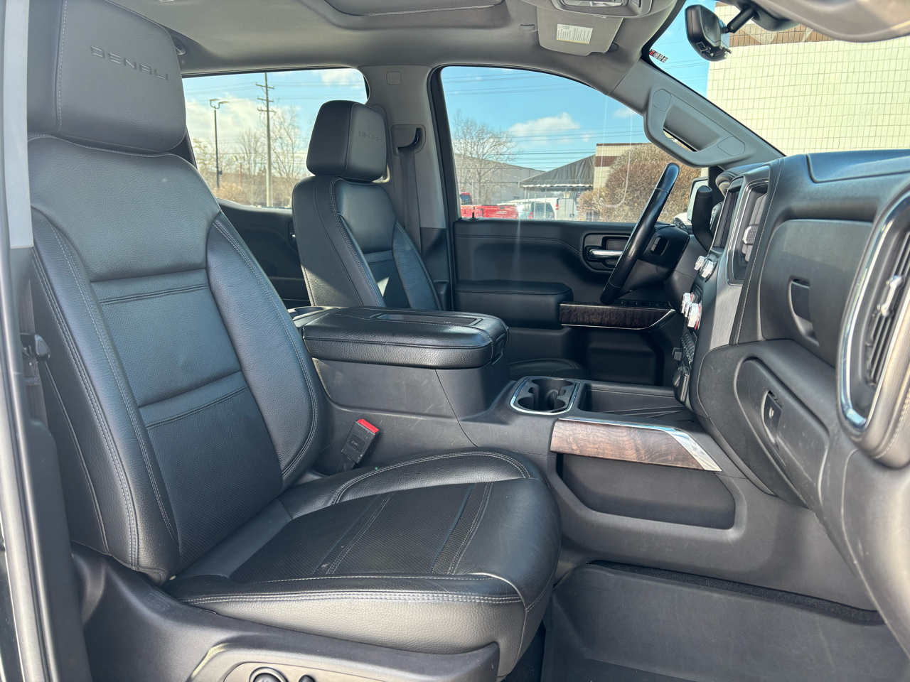 GMC Sierra 1500 4WD Crew Cab 147" Denali 2020