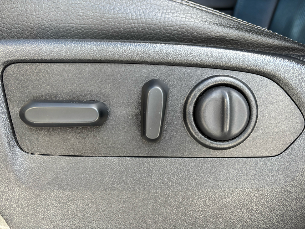 GMC Sierra 1500 4WD Crew Cab 147" Denali 2020