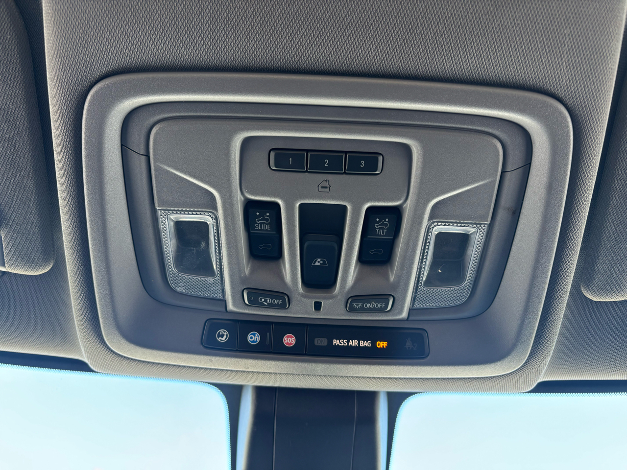 GMC Sierra 1500 4WD Crew Cab 147" Denali 2020