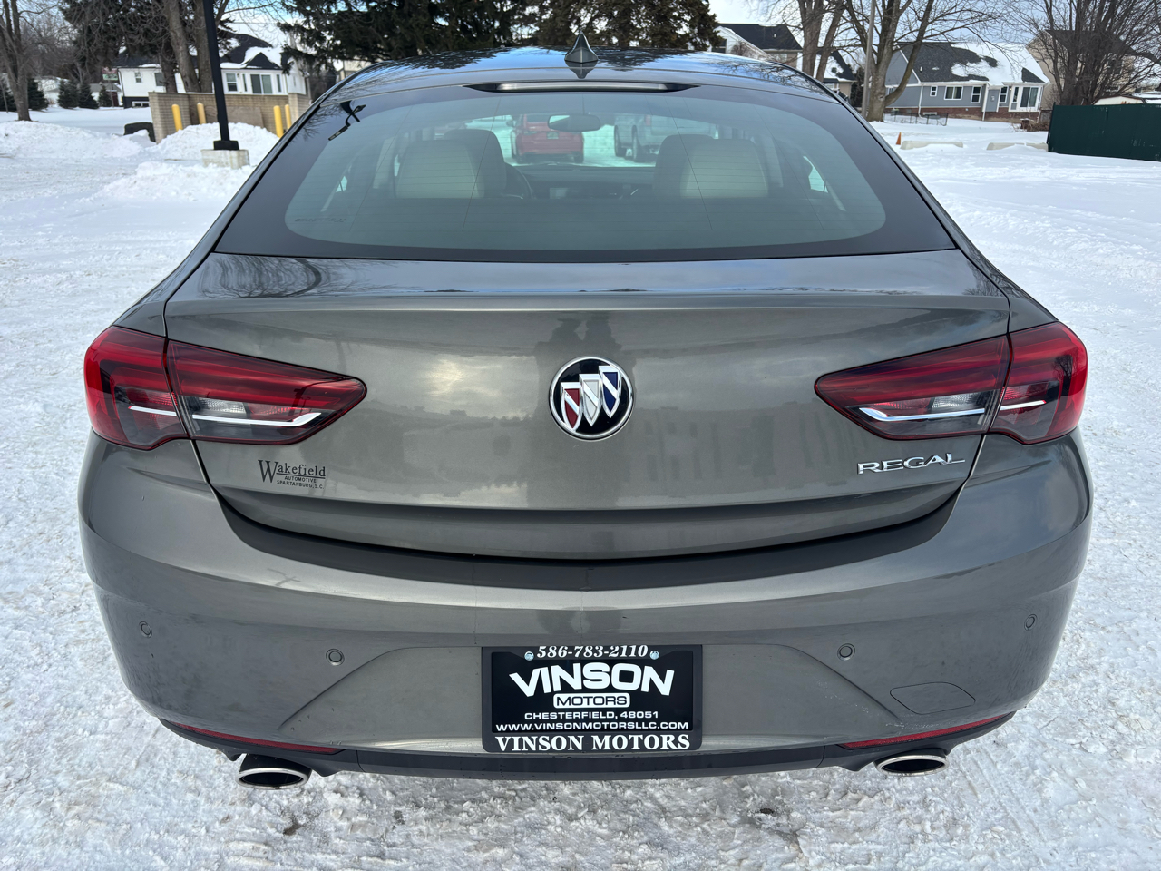 Buick Regal Sportback 4dr Sdn Essence FWD 2019