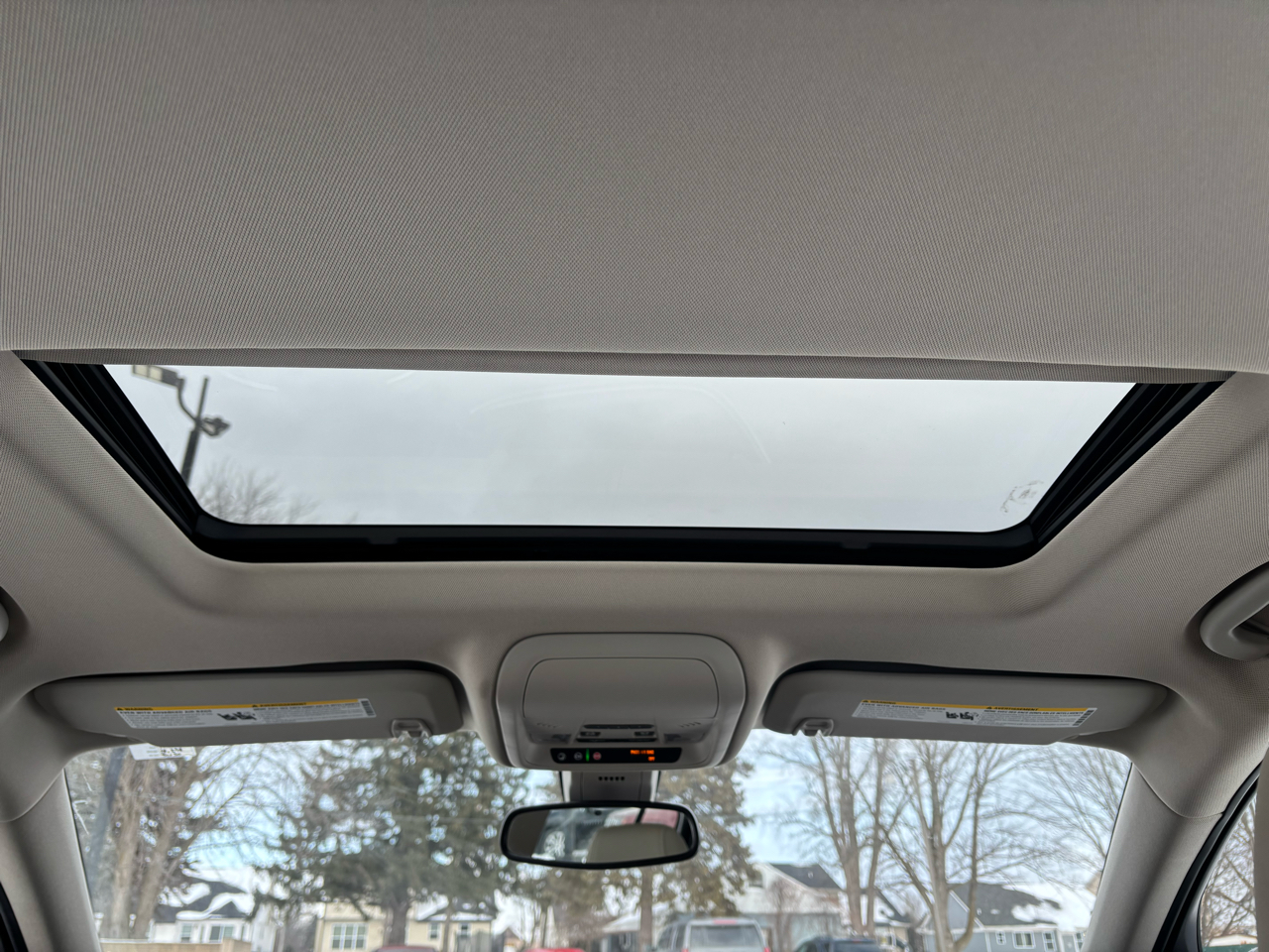 Buick Regal Sportback 4dr Sdn Essence FWD 2019