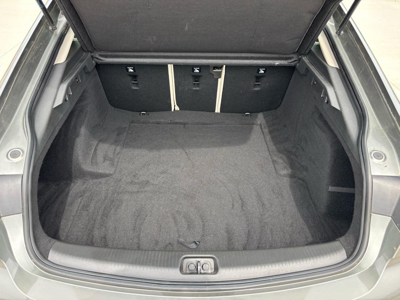 Buick Regal Sportback 4dr Sdn Essence FWD 2019