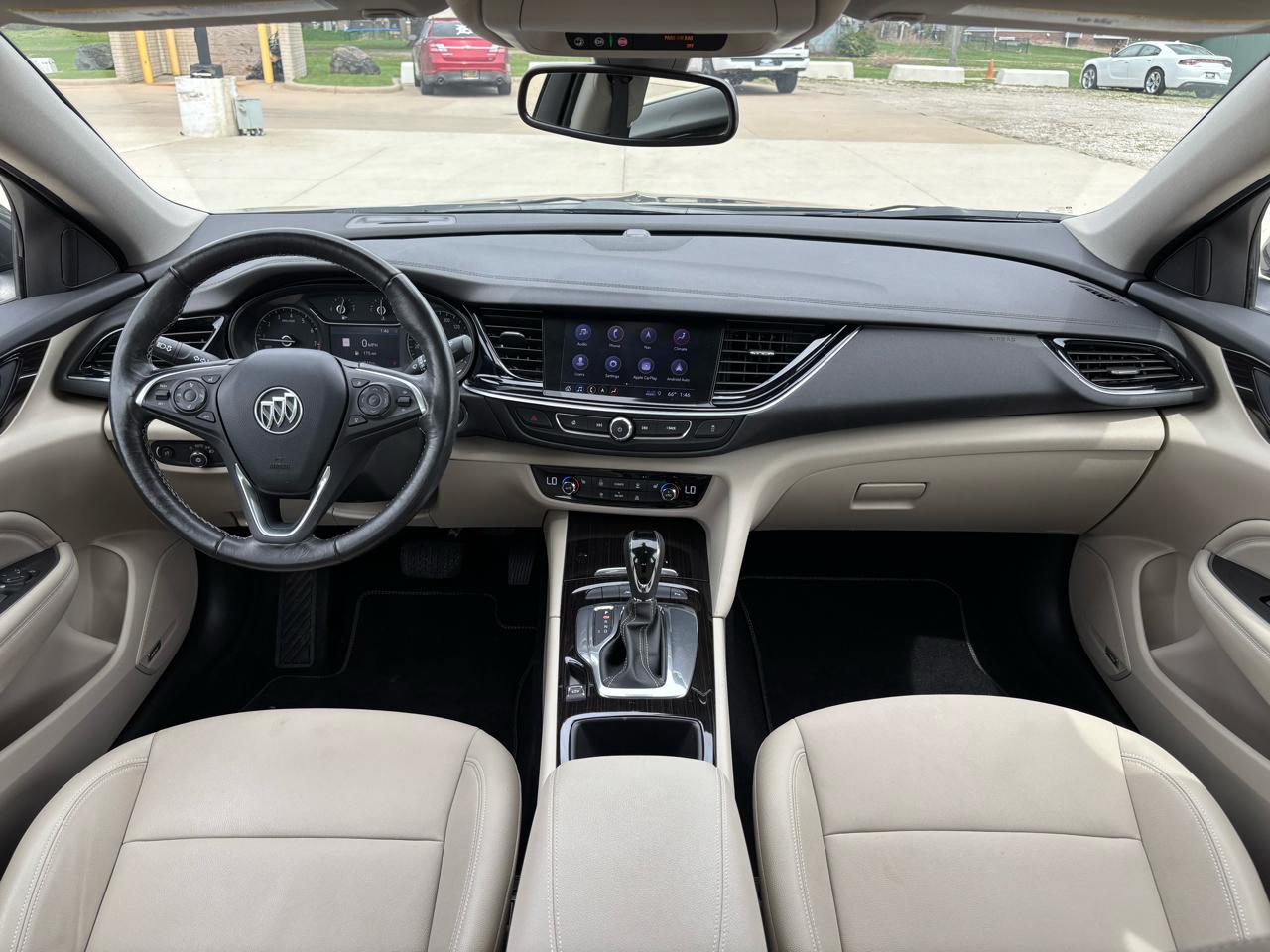 Buick Regal Sportback 4dr Sdn Essence FWD 2019
