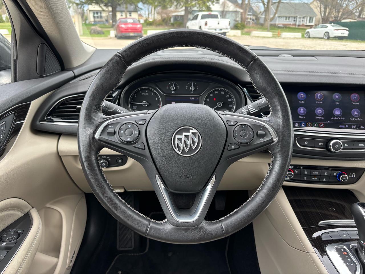 Buick Regal Sportback 4dr Sdn Essence FWD 2019
