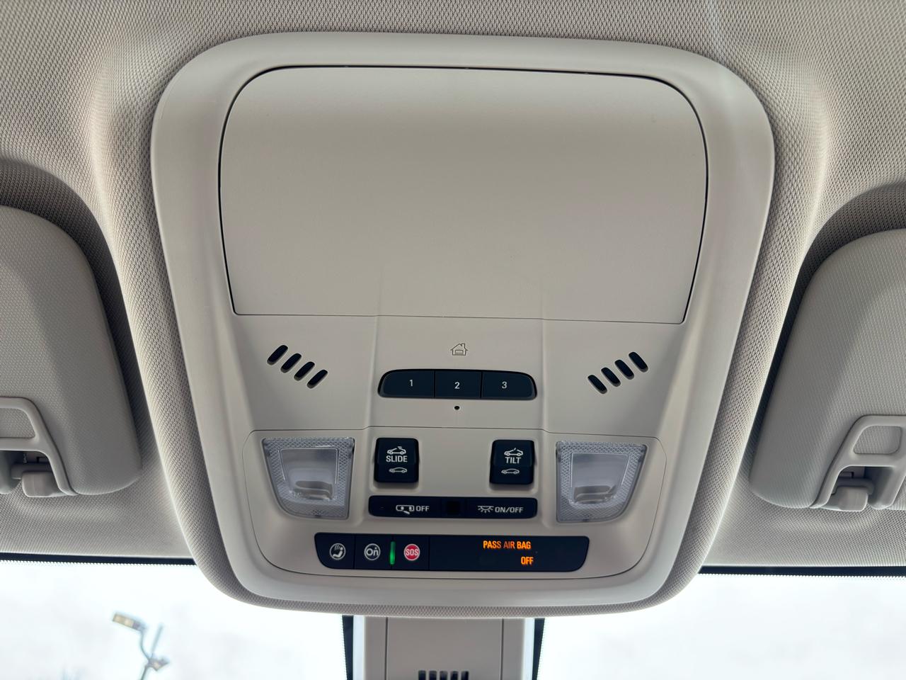 Buick Regal Sportback 4dr Sdn Essence FWD 2019