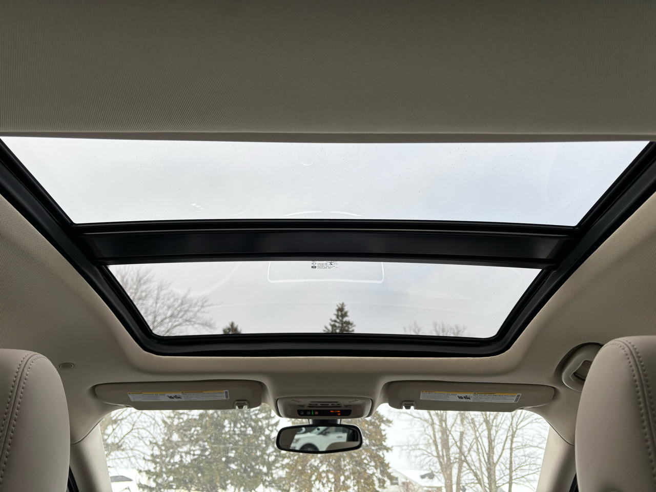 Buick LaCrosse 4dr Sdn Essence AWD 2019