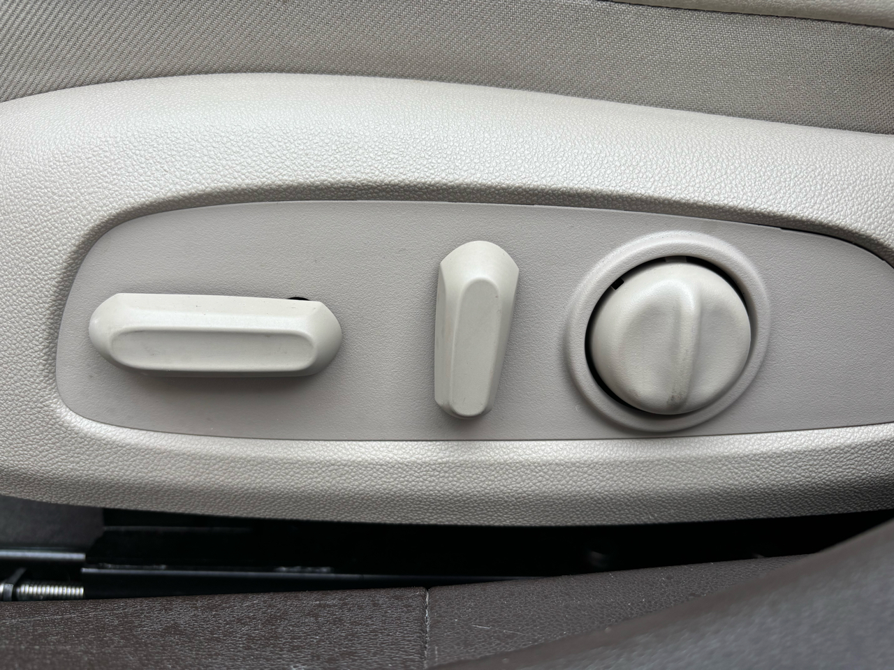 Buick LaCrosse 4dr Sdn Essence AWD 2019