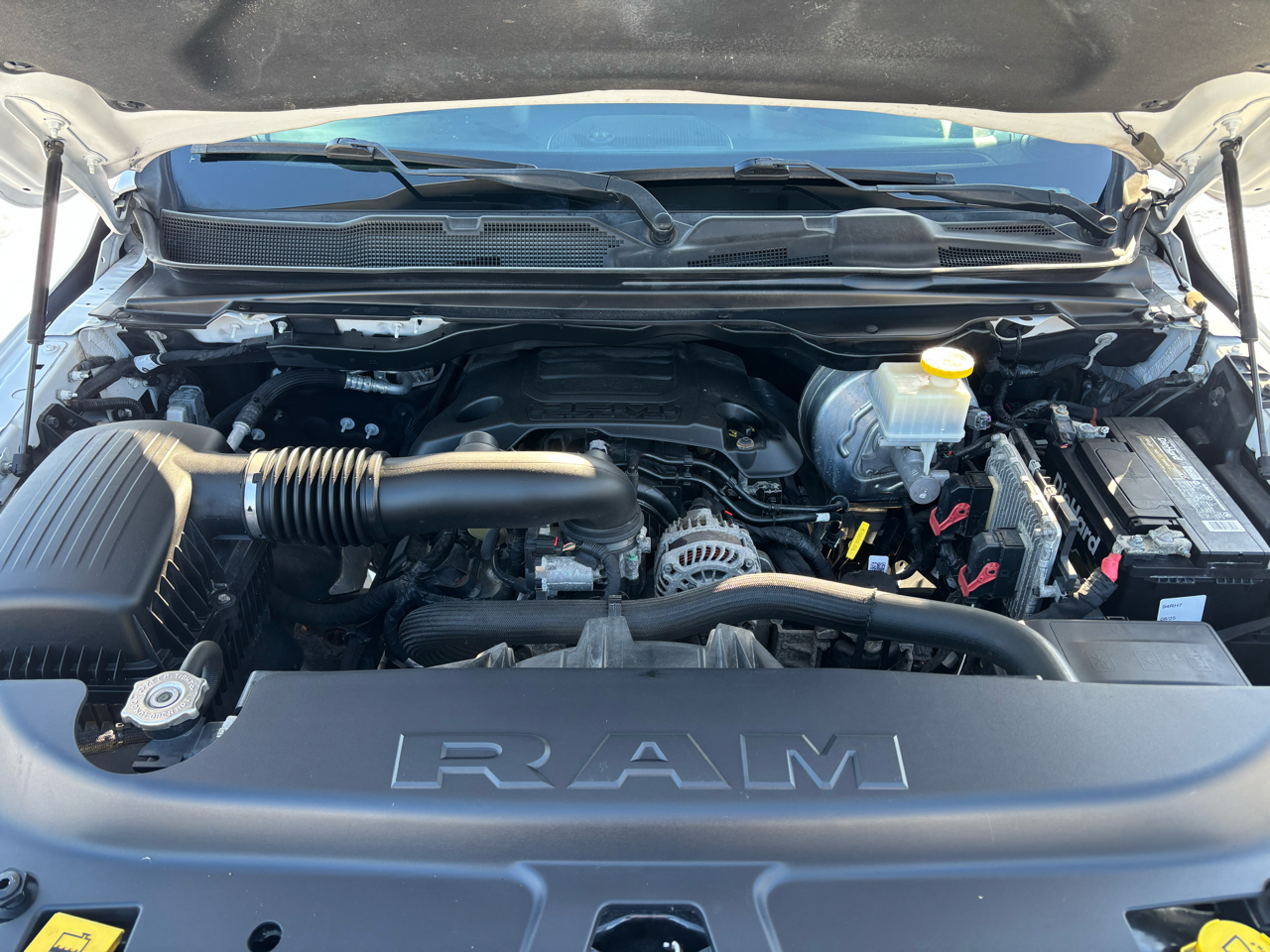 RAM 1500 Big Horn/Lone Star 4x4 Crew Cab 5'7" Box 2019