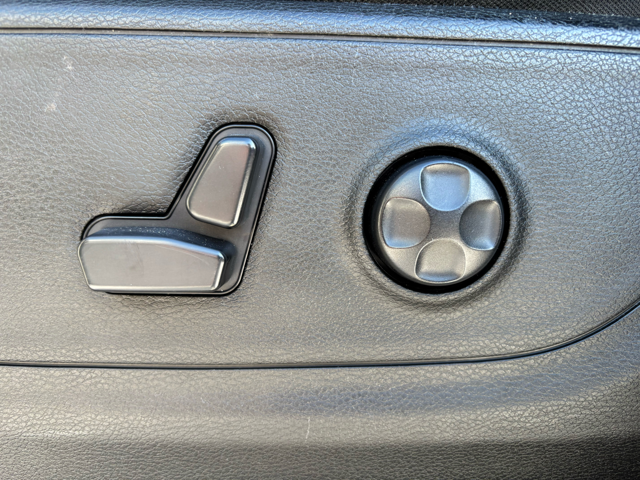 RAM 1500 Big Horn/Lone Star 4x4 Crew Cab 5'7" Box 2019