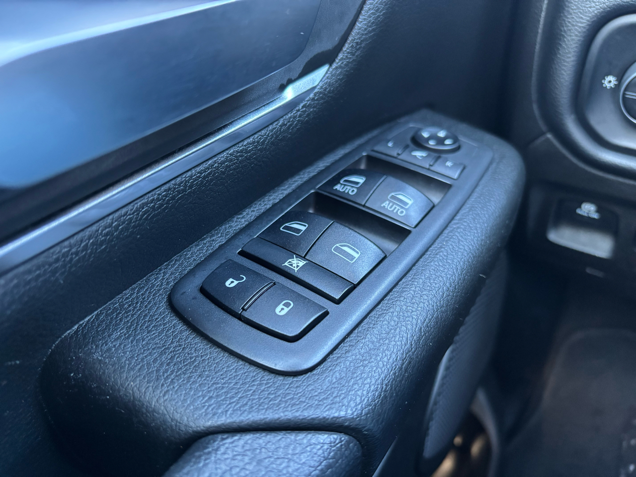 RAM 1500 Big Horn/Lone Star 4x4 Crew Cab 5'7" Box 2019