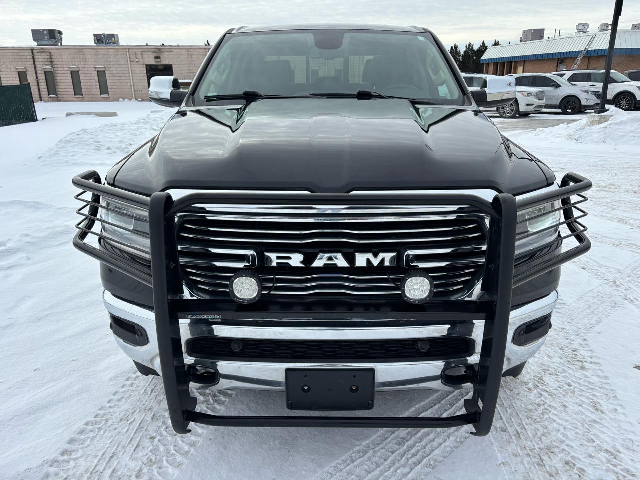 RAM 1500 Laramie 4x4 Crew Cab 5'7" Box 2019