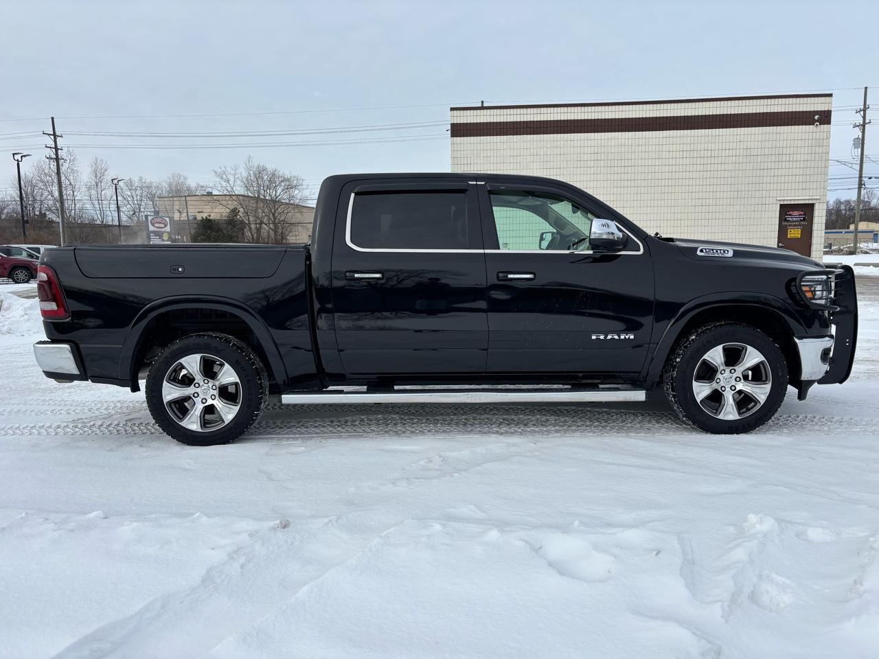 RAM 1500 Laramie 4x4 Crew Cab 5'7" Box 2019