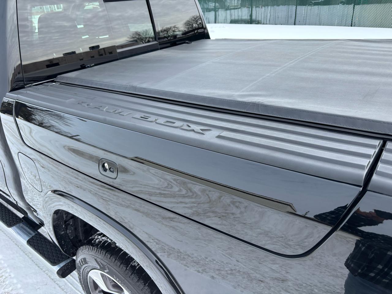 RAM 1500 Laramie 4x4 Crew Cab 5'7" Box 2019