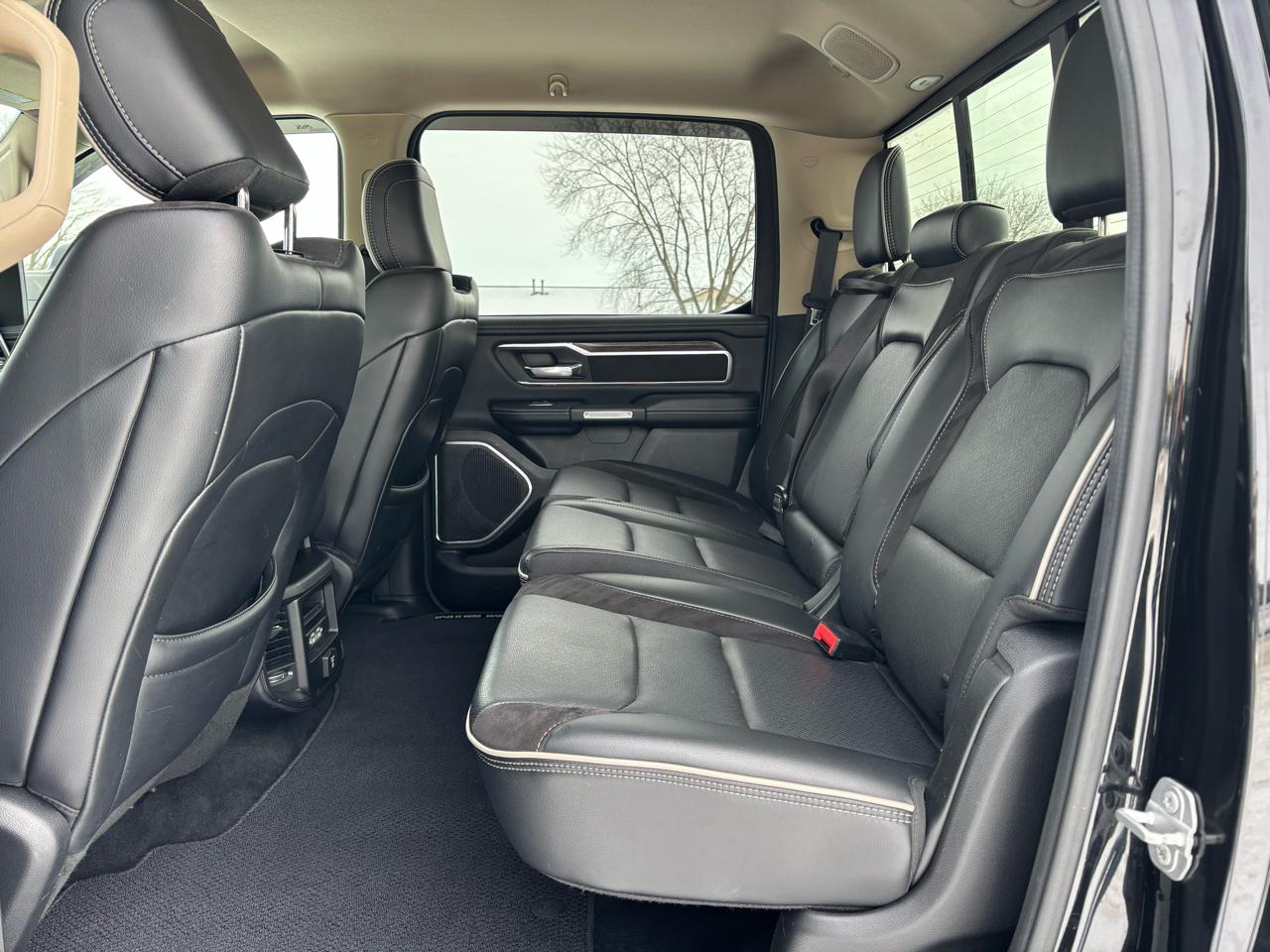 RAM 1500 Laramie 4x4 Crew Cab 5'7" Box 2019