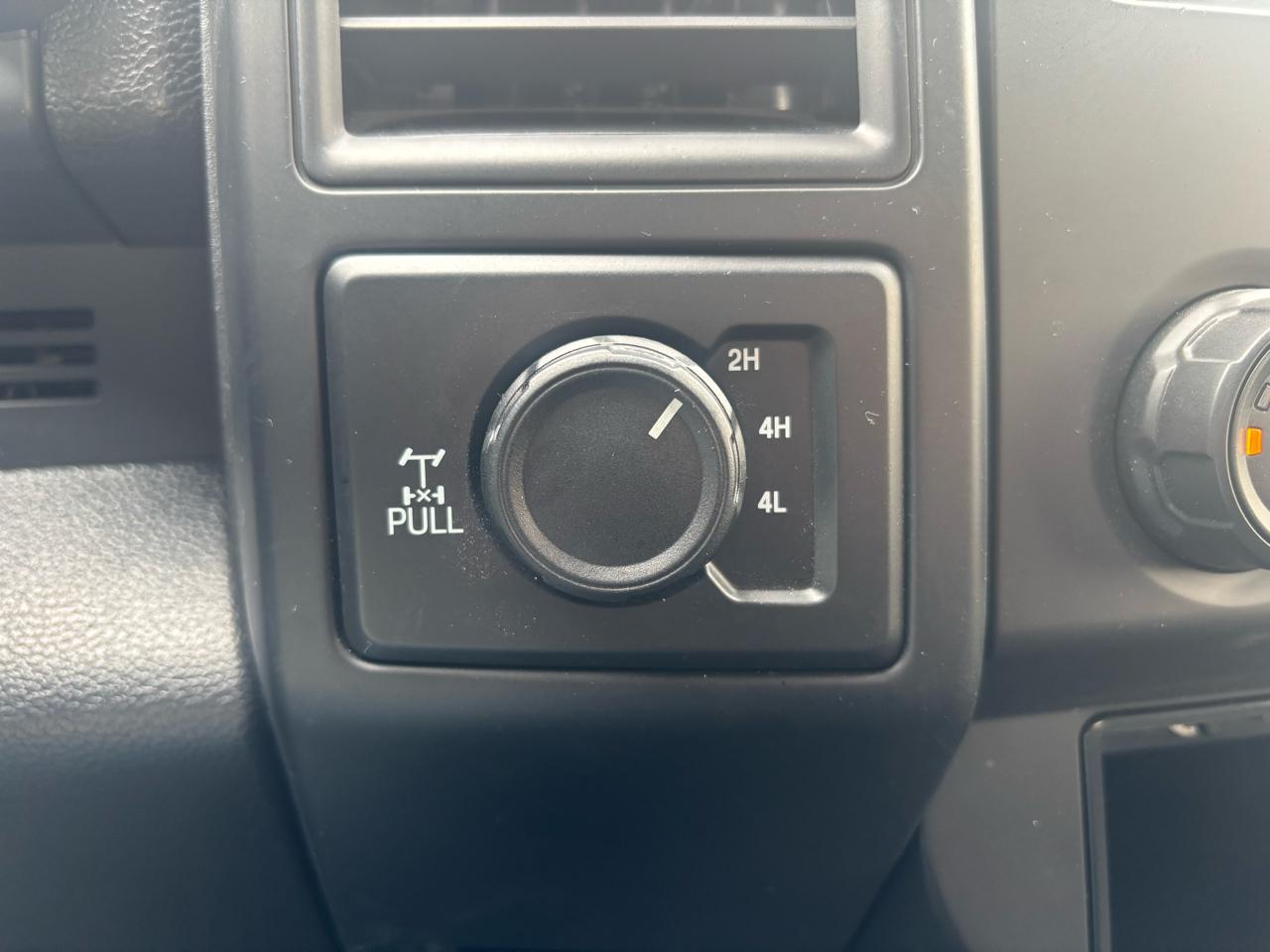 Ford F-150 XL Reg. Cab Short Bed 4WD 2020