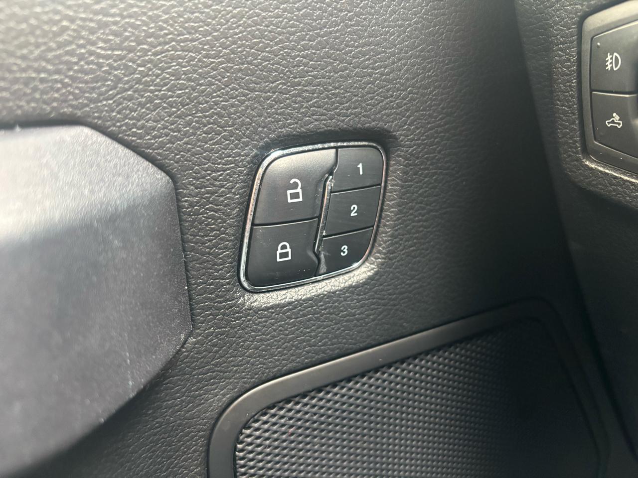 Ford F-150 XL Reg. Cab Short Bed 4WD 2020