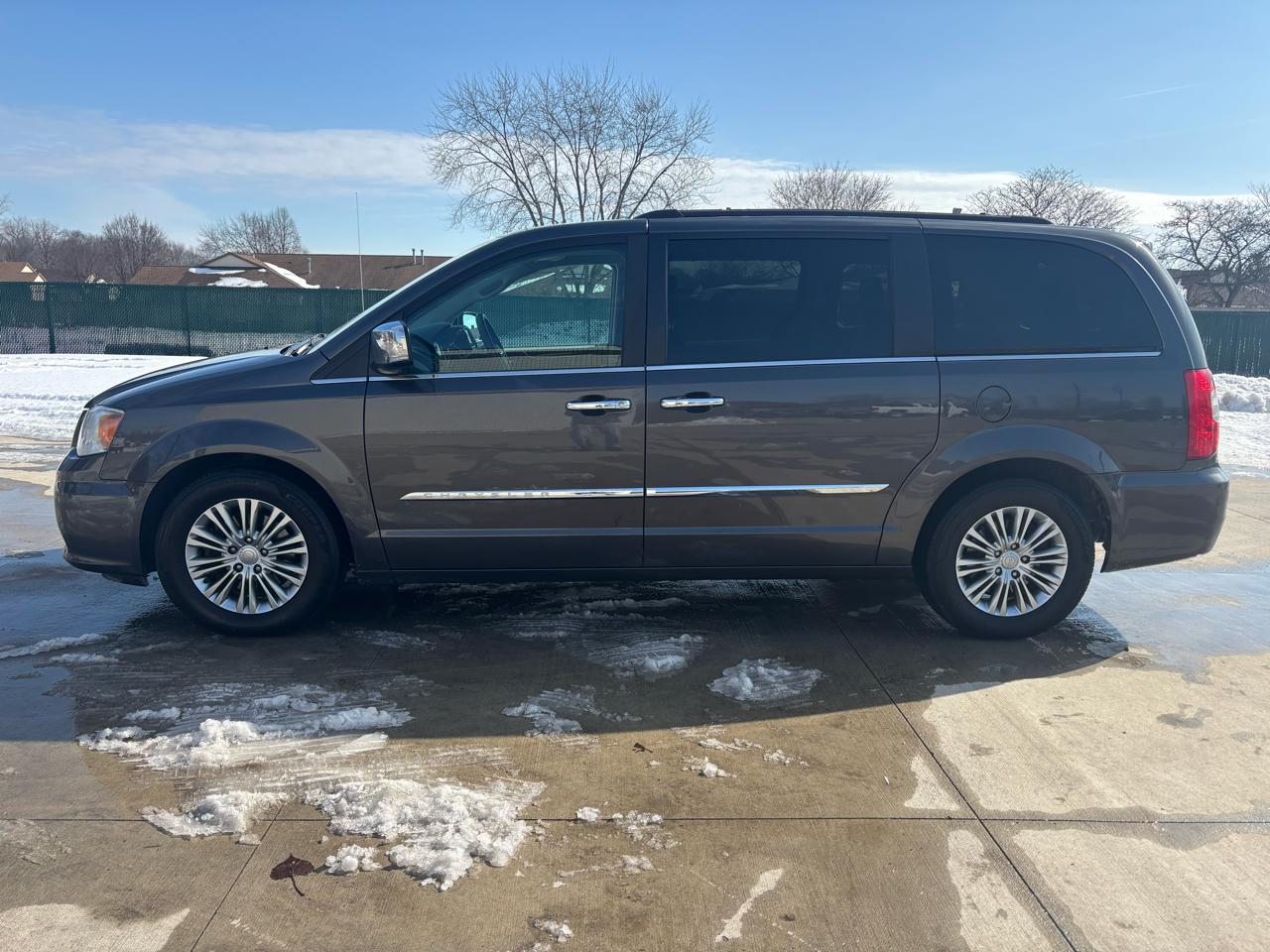 Chrysler Town & Country 4dr Wgn Touring-L 2015