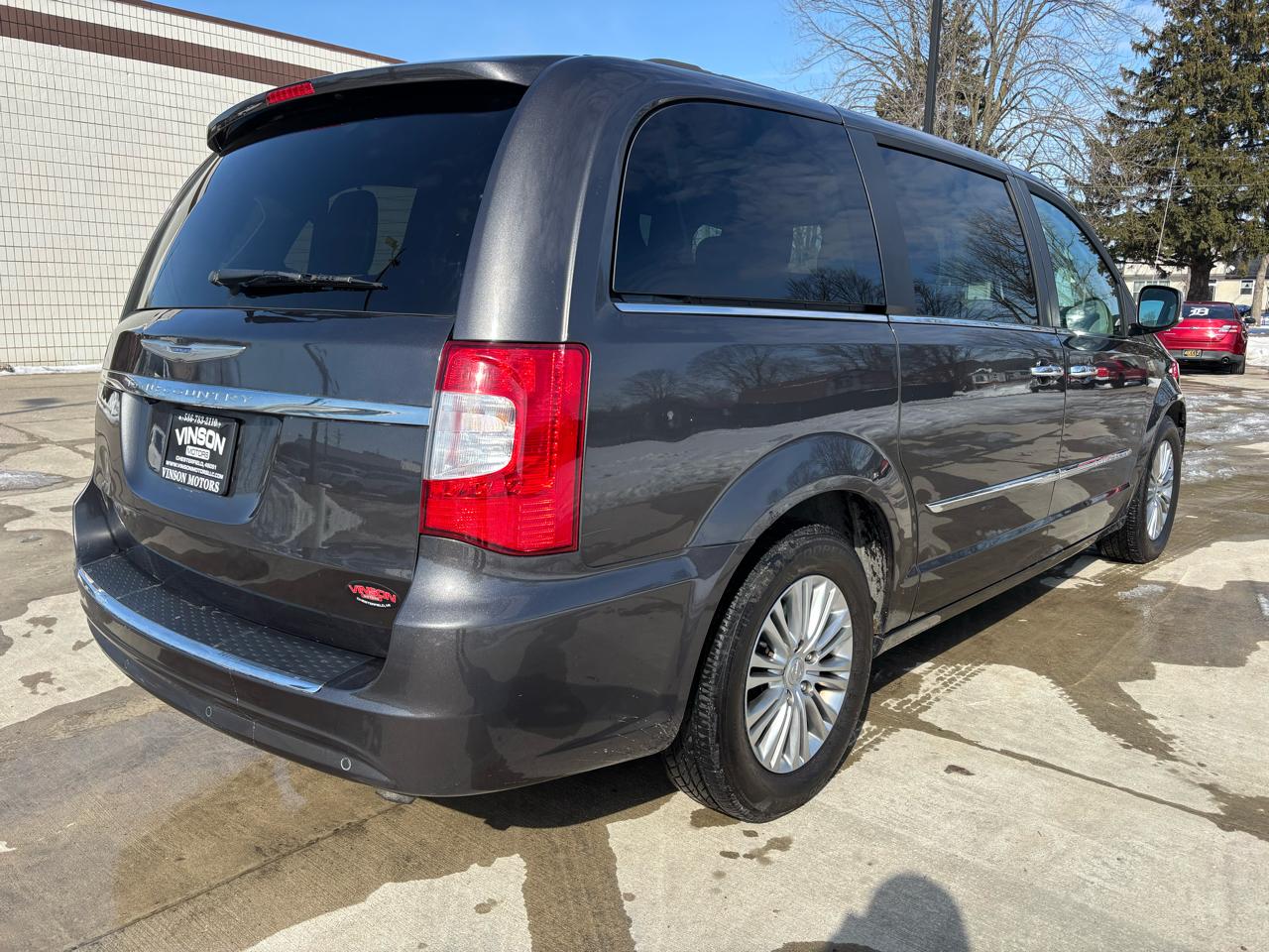 Chrysler Town & Country 4dr Wgn Touring-L 2015