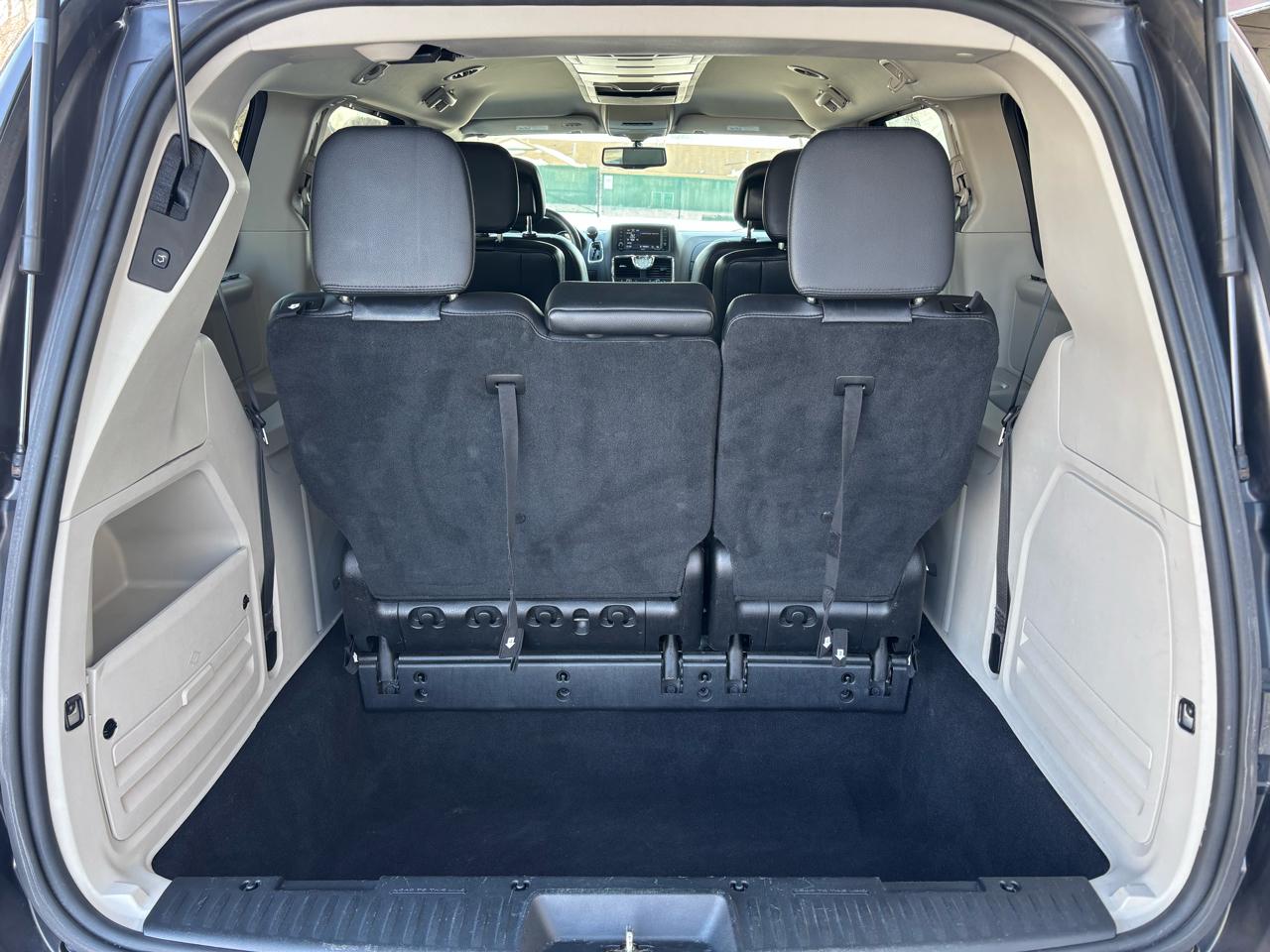 Chrysler Town & Country 4dr Wgn Touring-L 2015