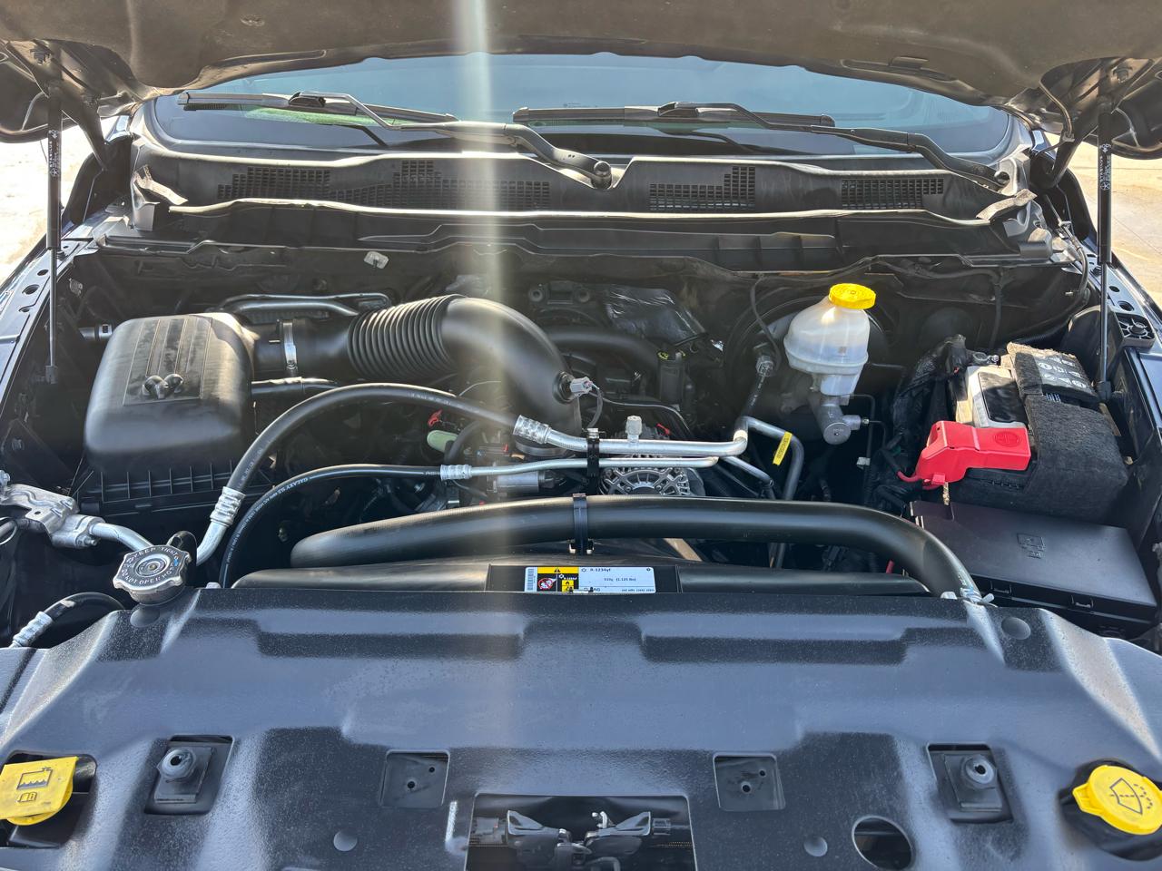 RAM 1500 Classic Warlock 4x4 Crew Cab 5'7" Box 2021