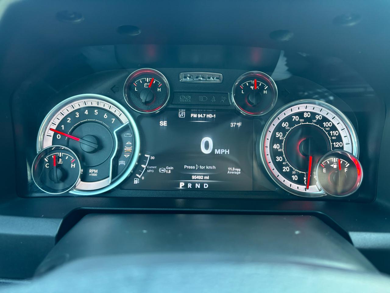 RAM 1500 Classic Warlock 4x4 Crew Cab 5'7" Box 2021