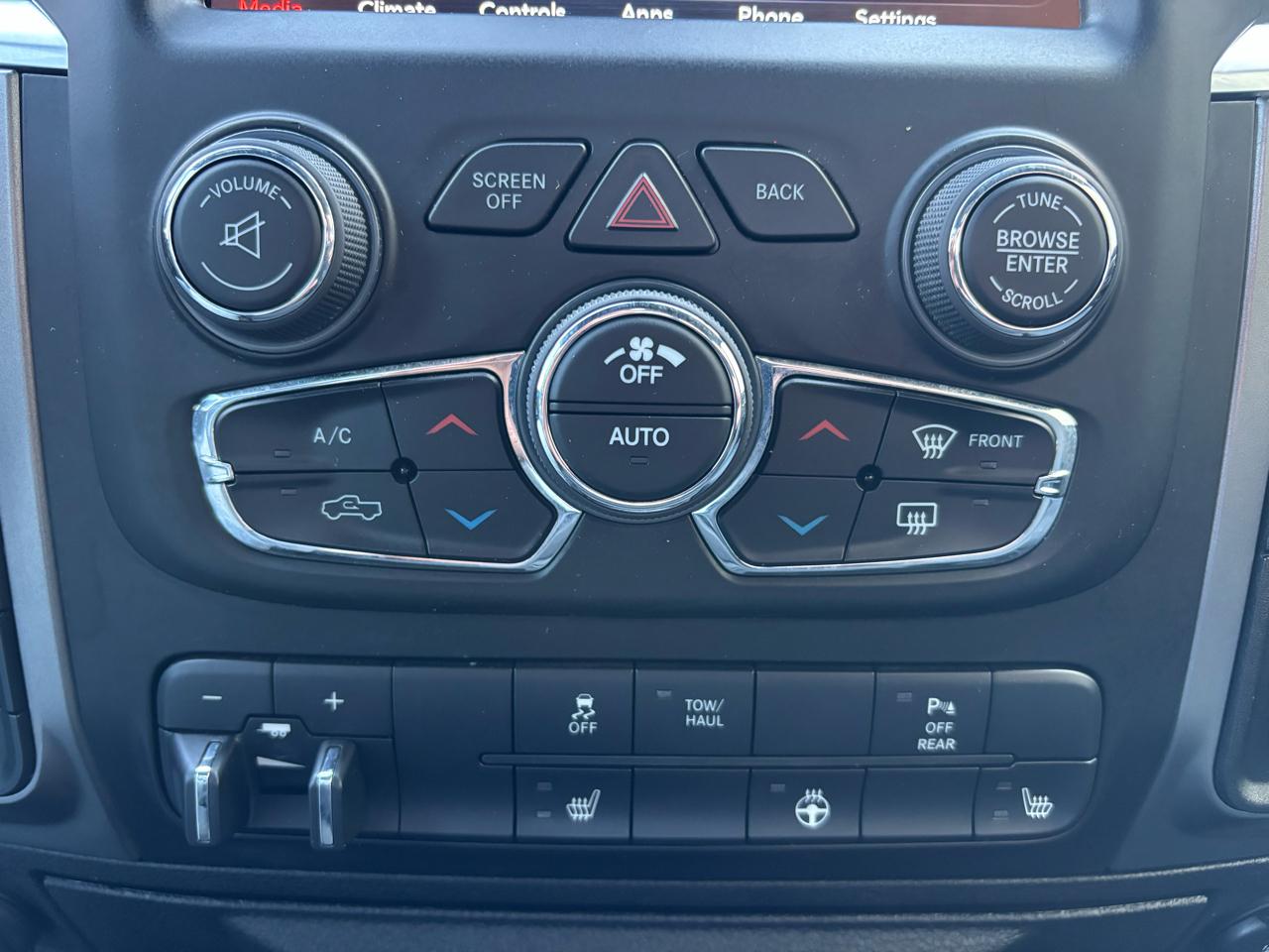 RAM 1500 Classic Warlock 4x4 Crew Cab 5'7" Box 2021