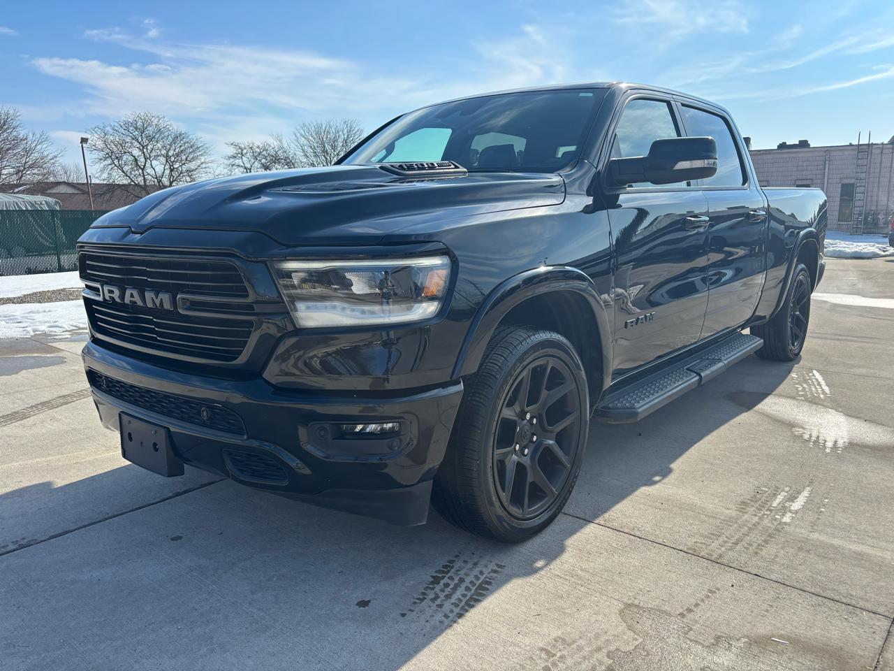 RAM 1500 Laramie 4x4 Crew Cab 6'4" Box 2022