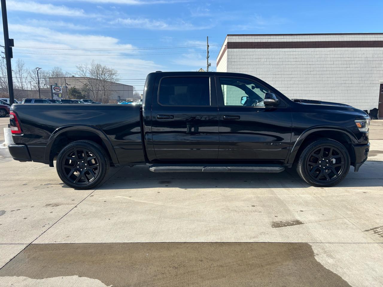 RAM 1500 Laramie 4x4 Crew Cab 6'4" Box 2022