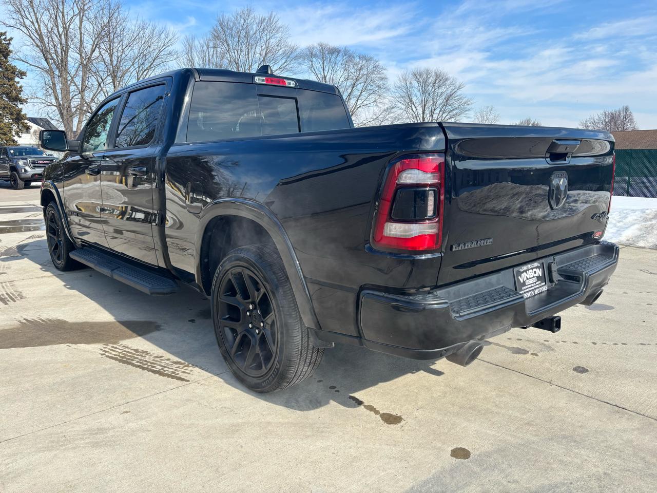 RAM 1500 Laramie 4x4 Crew Cab 6'4" Box 2022