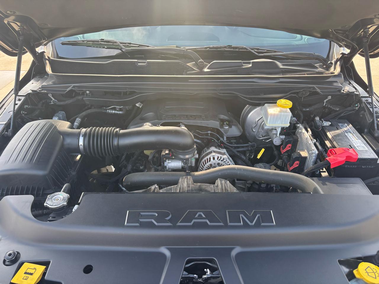 RAM 1500 Laramie 4x4 Crew Cab 6'4" Box 2022