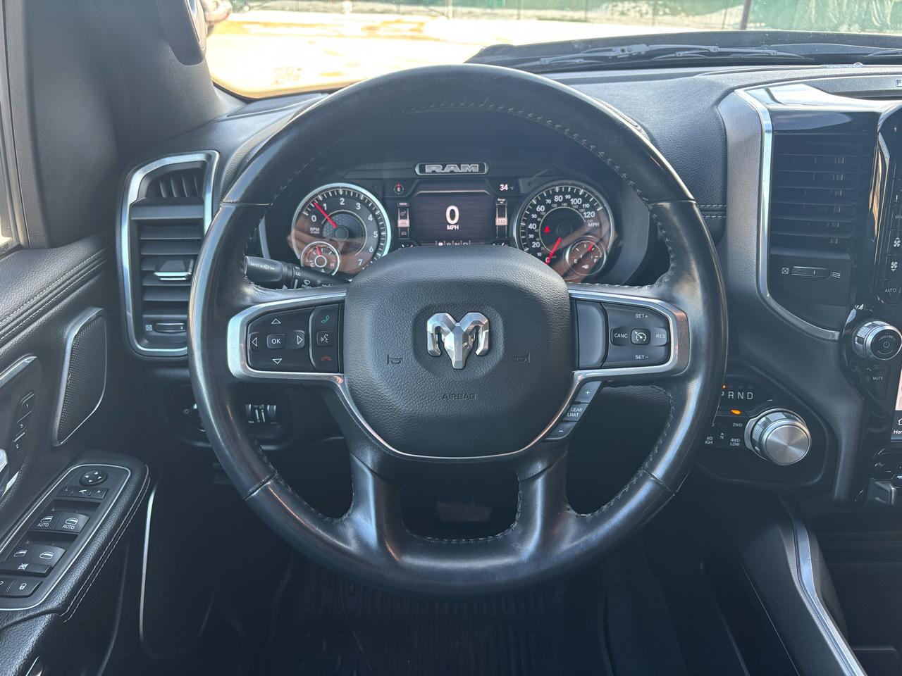 RAM 1500 Laramie 4x4 Crew Cab 6'4" Box 2022