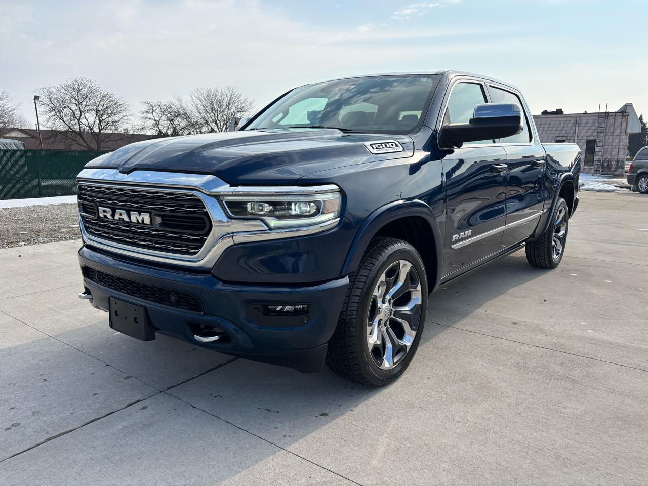 RAM 1500 Limited 4x4 Crew Cab 5'7" Box 2023
