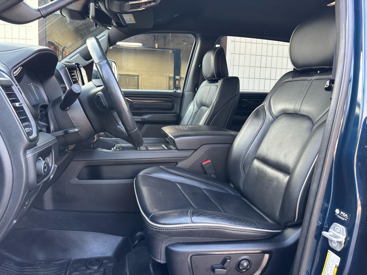 RAM 1500 Limited 4x4 Crew Cab 5'7" Box 2023