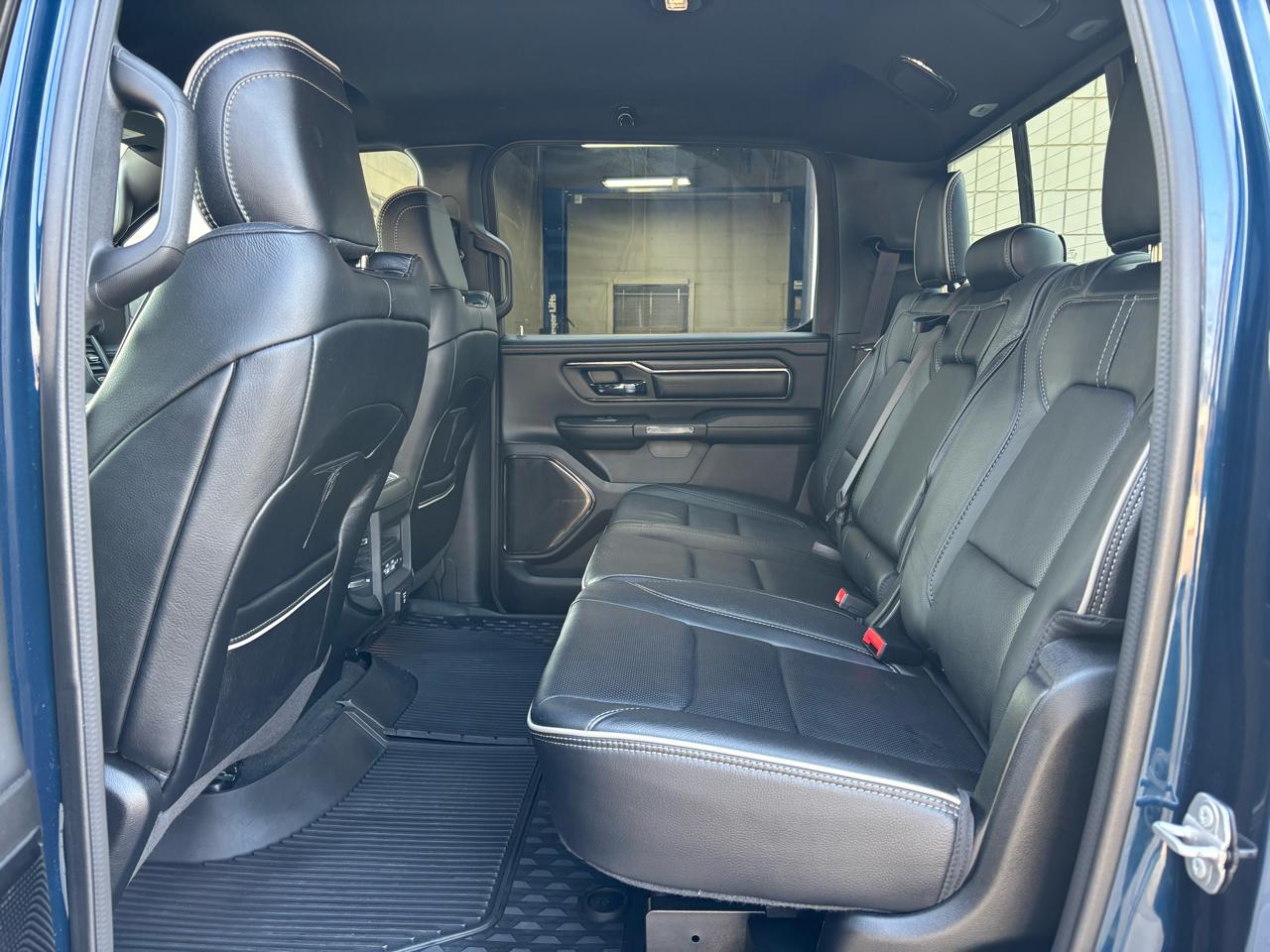 RAM 1500 Limited 4x4 Crew Cab 5'7" Box 2023