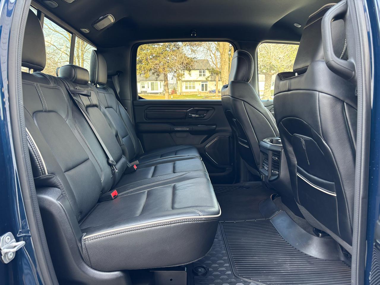 RAM 1500 Limited 4x4 Crew Cab 5'7" Box 2023