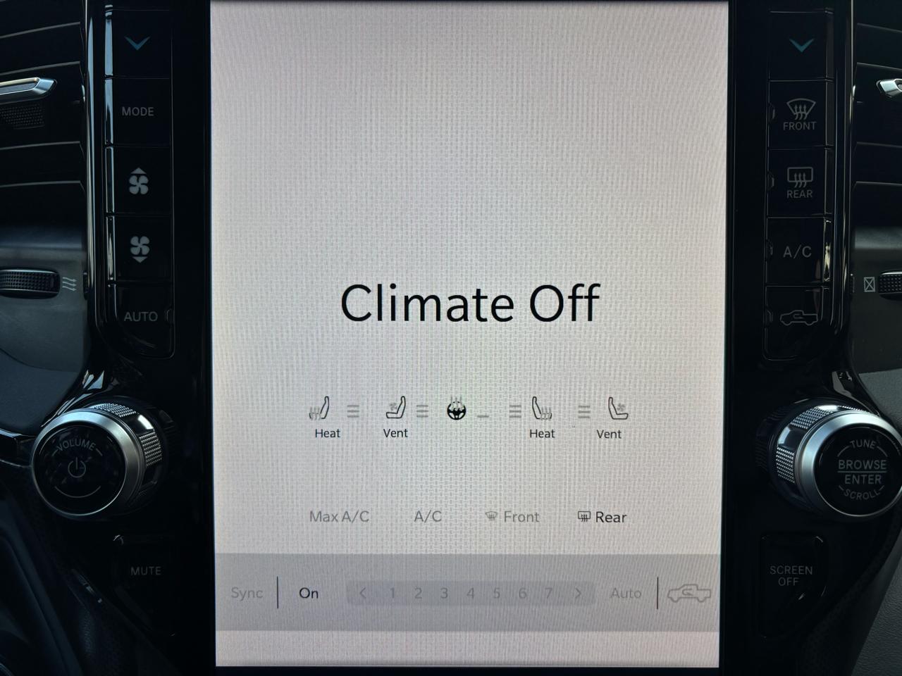 RAM 1500 Limited 4x4 Crew Cab 5'7" Box 2023