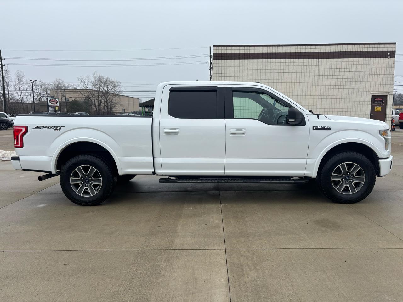 Ford F-150 4WD SuperCrew 139" XLT 2016