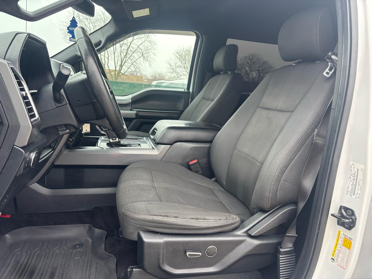 Ford F-150 4WD SuperCrew 139" XLT 2016