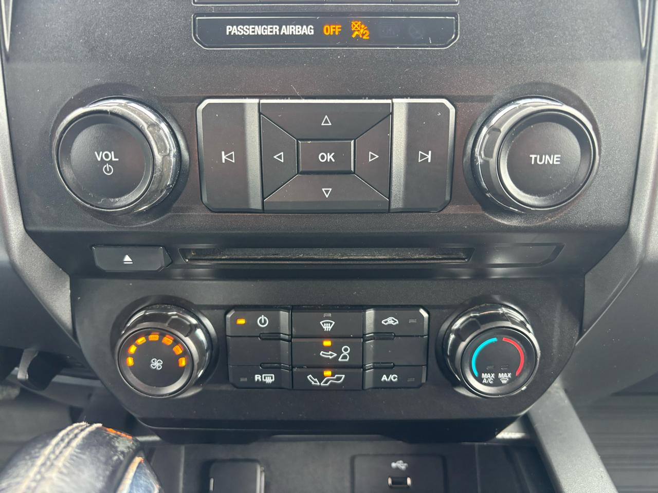 Ford F-150 4WD SuperCrew 139" XLT 2016