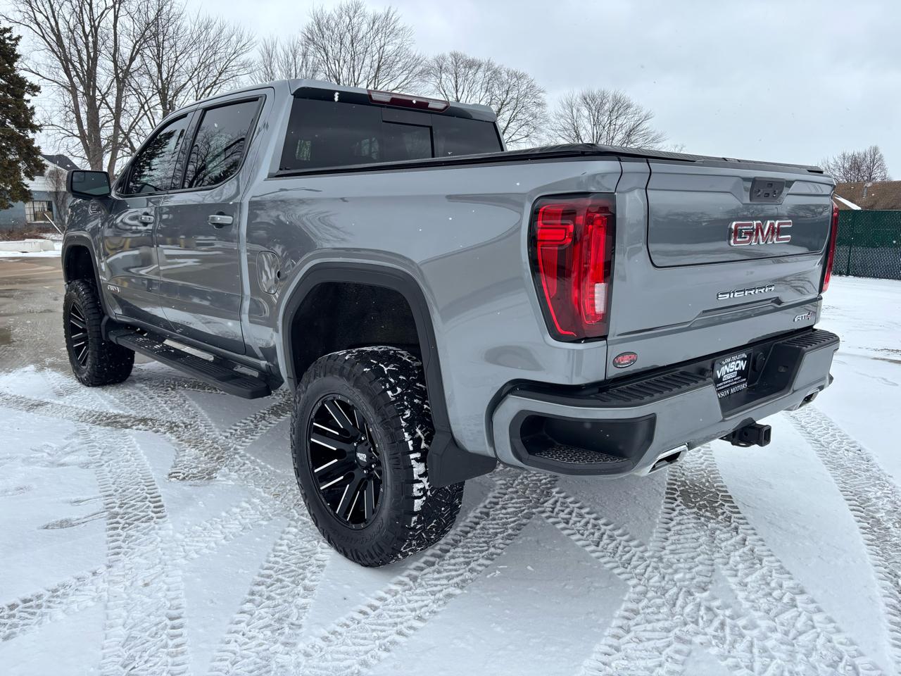 GMC Sierra 1500 4WD Crew Cab 147" AT4 2021